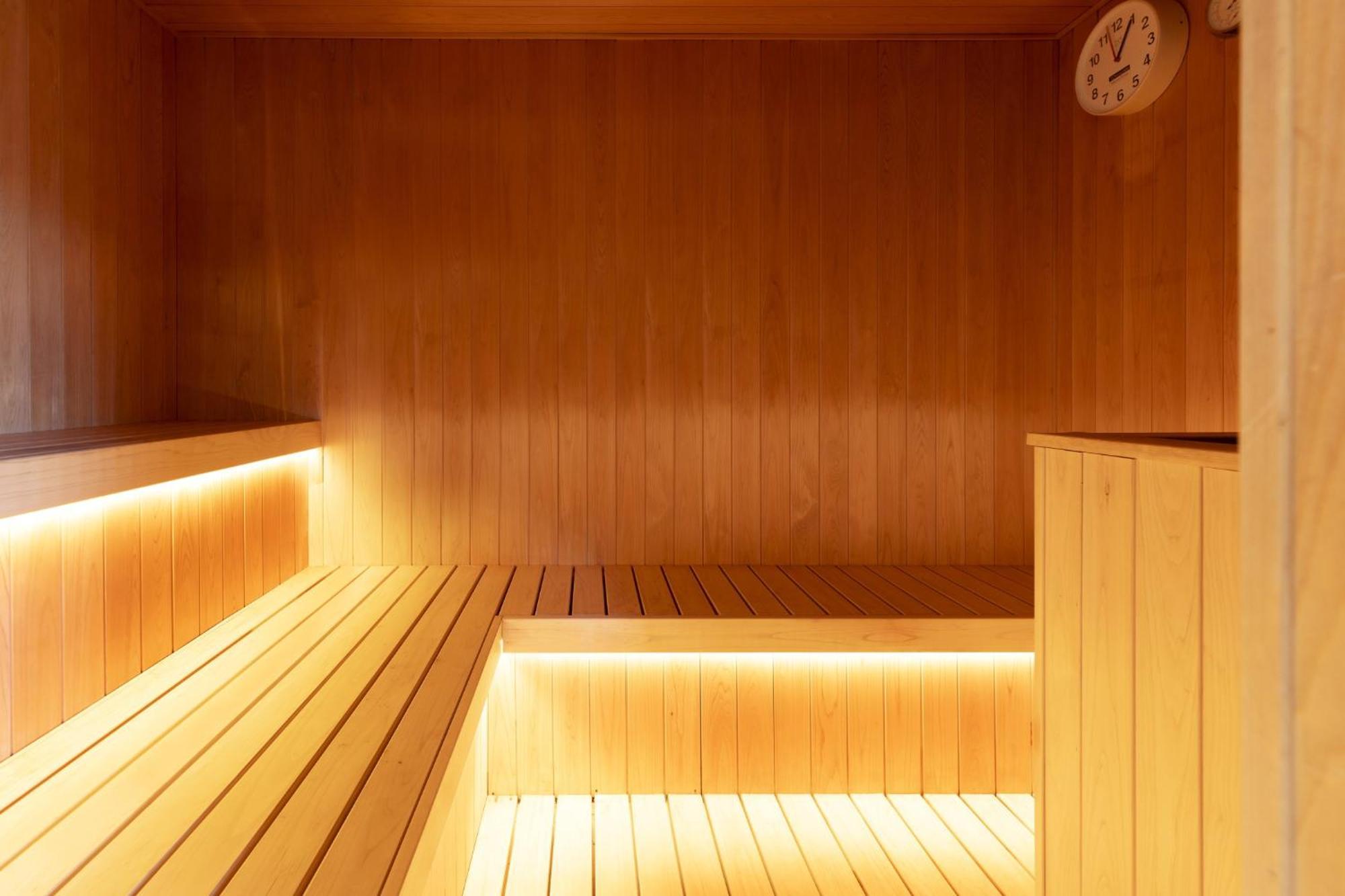 Ooedo Onsen Monogatari Premium Kaga Maruya Hotel Exterior photo